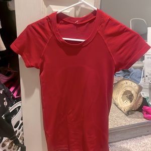 LULU LEMON SWIFTLY TECH RED